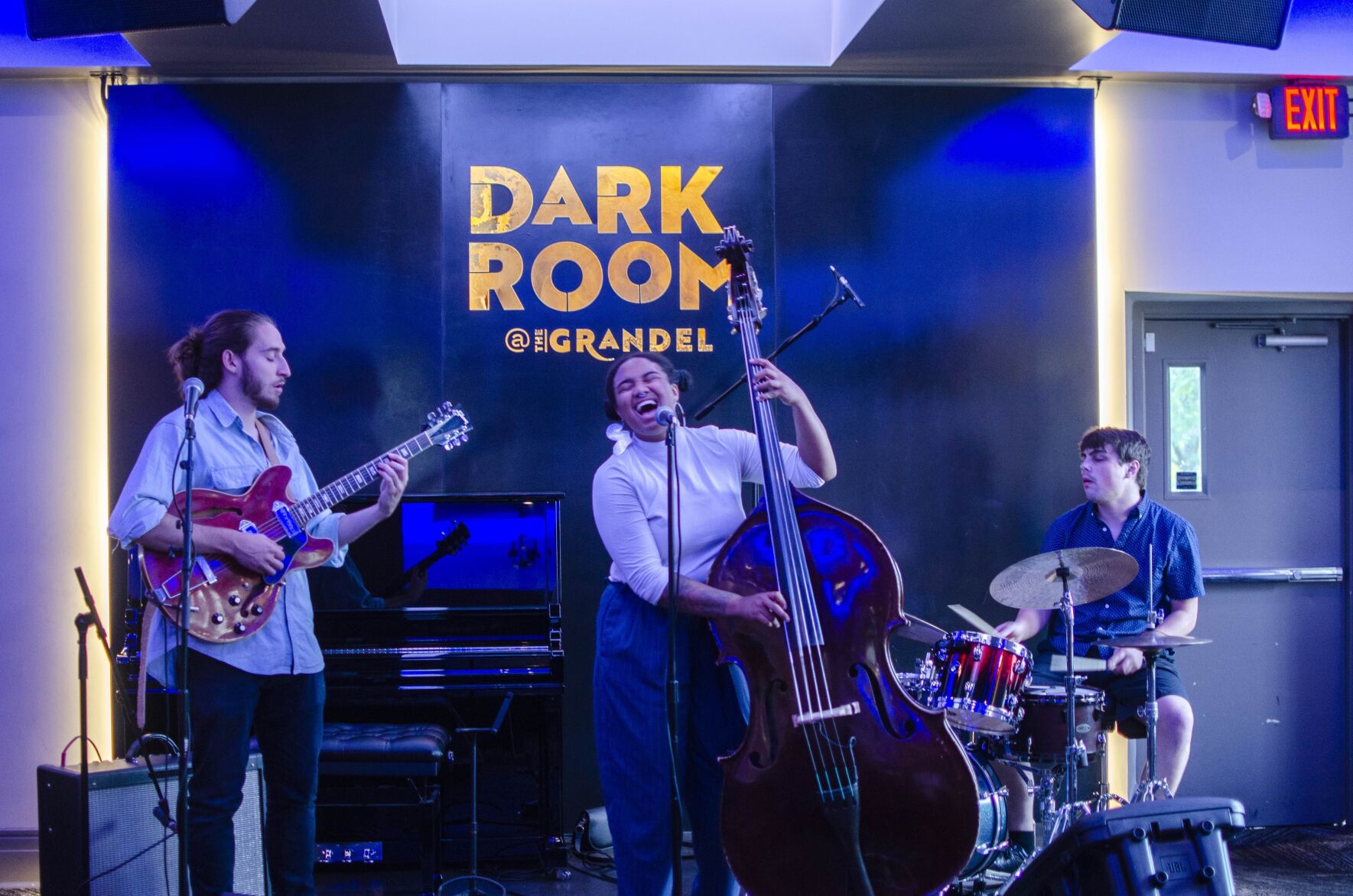 Photos of the Dark Room at the Grandel
